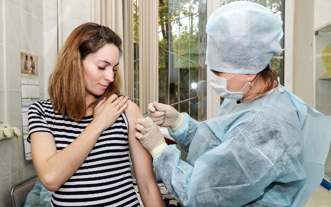 Прививка от гриппа взрослой женщине